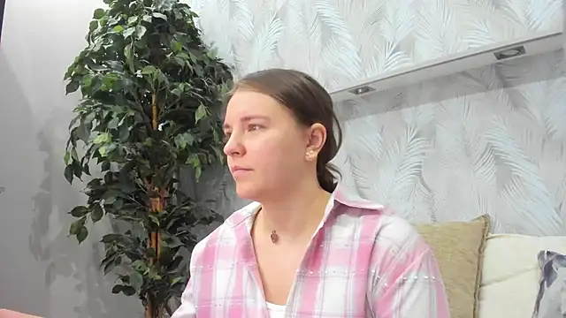 Snapshot of Jenny_Jimmy chatting on 07-14-26, 01:19 Jenny Jimmy online show from 07-14-26, 01:19
