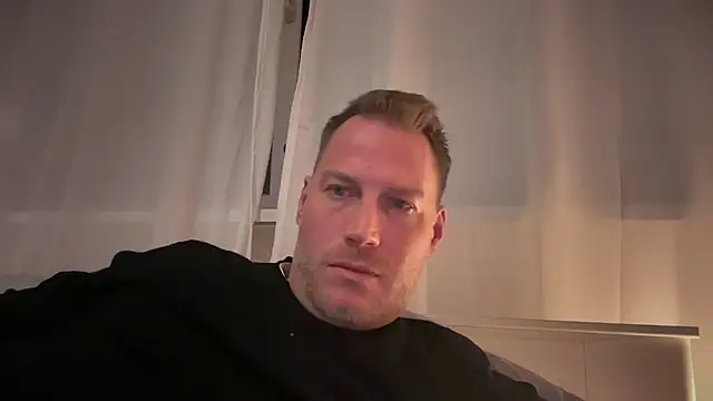 Snapshot of Christian87xxx chatting on 10-03-25, 07:55 Christian87xxx online show from 10-03-25, 07:55