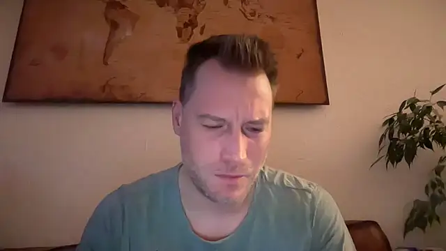 Snapshot of Christian87xxx chatting on 12-15-25, 06:50 Christian87xxx online show from 12-15-25, 06:50