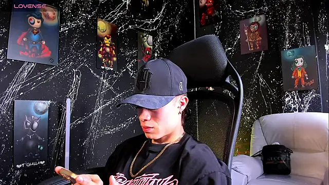 marcuscollins1  online show from 03-01-25, 02:23