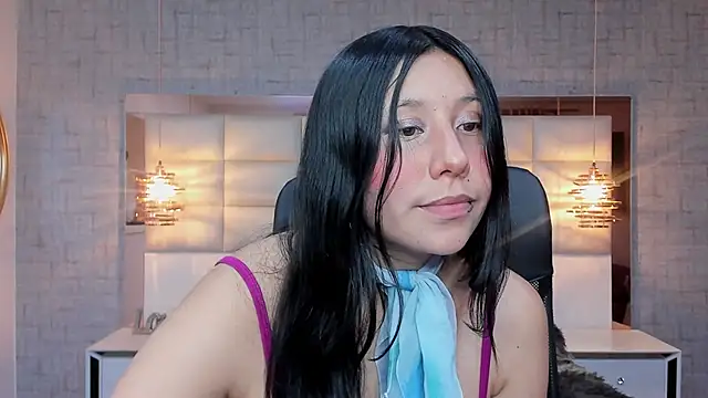 Nohemi louse online show from 11-19-25, 07:03