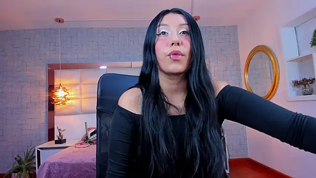 Nohemi louse online show from 07-01-26, 07:13