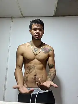 Niick01  online show from 12-20-25, 01:29