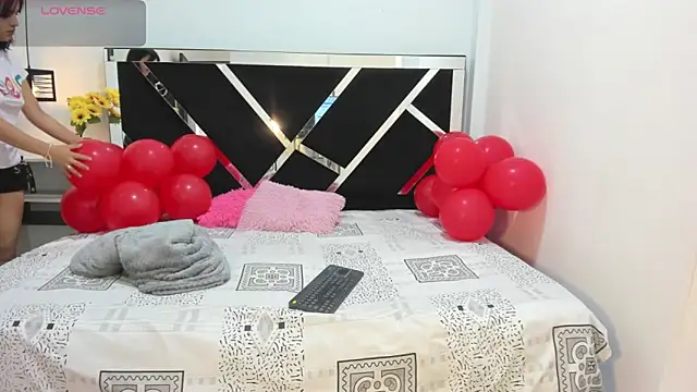 Annyrosee online show from 02-26-25, 07:49