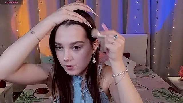 kaisajenner online show from 11-11-25, 08:31