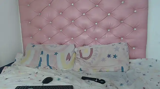 Snapshot of NikkyDangerr chatting on 02-13-25, 12:46 NikkyDangerr online show from 02-13-25, 12:46