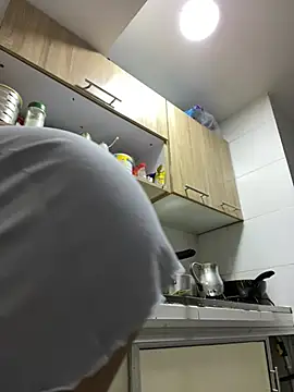 stefania brunnett online show from 03-04-25, 08:24