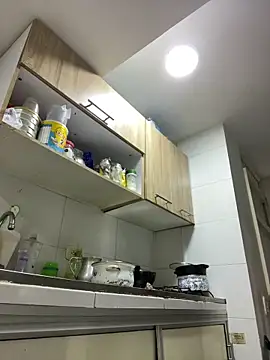 stefania brunnett online show from 03-16-25, 02:11