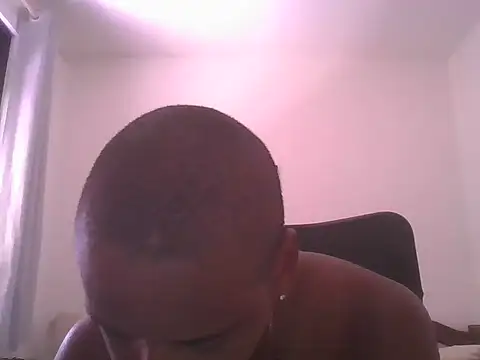Snapshot of ONegodoce25 chatting on 05-17-26, 01:51 ONegodoce25 online show from 05-17-26, 01:51