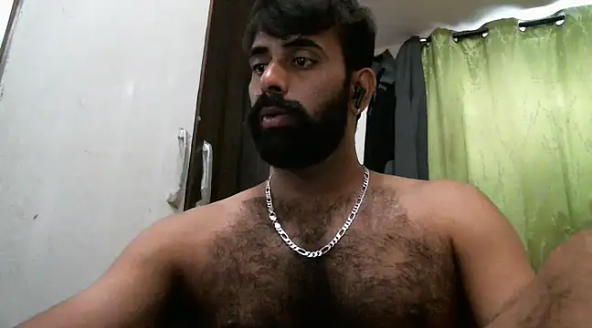 Snapshot of indianhairybull chatting on 02-24-25, 05:00 indianhairybull online show from 02-24-25, 05:00