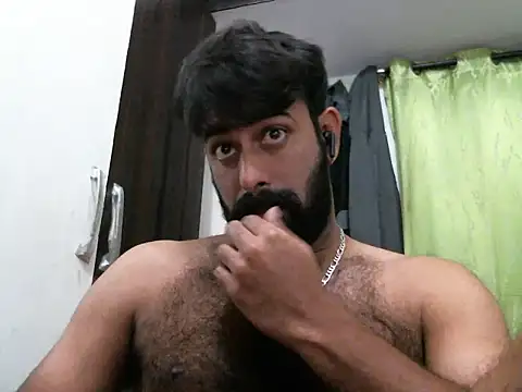 Snapshot of indianhairybull chatting on 02-26-25, 12:38 indianhairybull online show from 02-26-25, 12:38