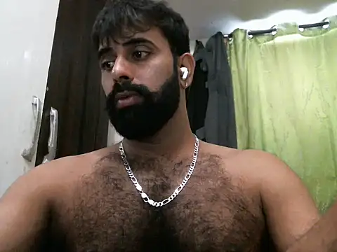 Snapshot of indianhairybull chatting on 10-17-25, 04:26 indianhairybull online show from 10-17-25, 04:26