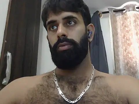 Snapshot of indianhairybull chatting on 06-23-26, 04:54 indianhairybull online show from 06-23-26, 04:54
