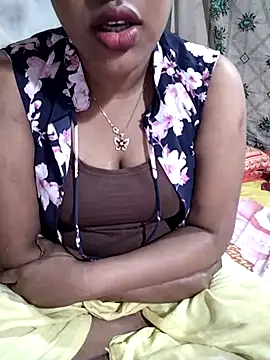 Snapshot of monekhan123 chatting on 02-05-25, 04:25 monekhan123 online show from 02-05-25, 04:25