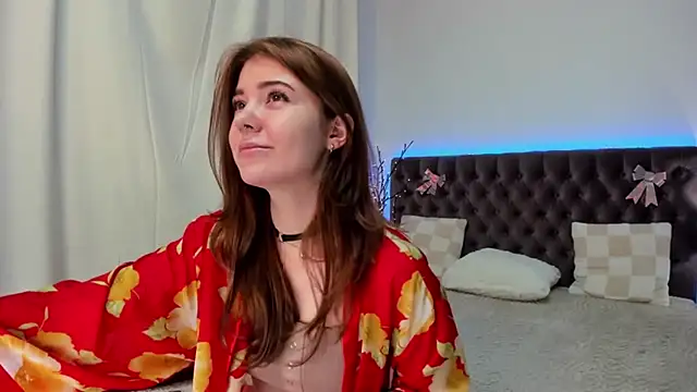 Snapshot of Ella_Mayers chatting on 02-03-25, 03:31 Ella Mayers online show from 02-03-25, 03:31