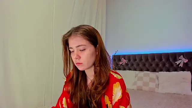 Snapshot of Ella_Mayers chatting on 03-09-25, 03:54 Ella Mayers online show from 03-09-25, 03:54