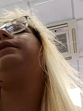 Mia RainX online show from 05-14-26, 10:00