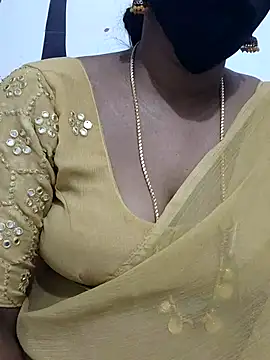 Snapshot of Tamil_Meera12 chatting on 09-25-25, 06:44 Tamil Meera12 online show from 09-25-25, 06:44