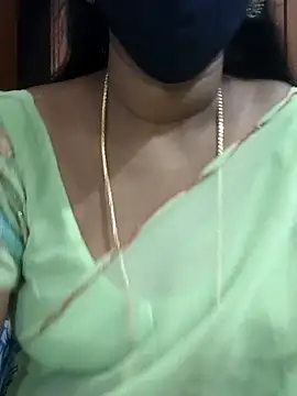 Snapshot of Tamil_Meera12 chatting on 10-06-25, 06:33 Tamil Meera12 online show from 10-06-25, 06:33