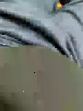 Snapshot of NAvoglia chatting on 02-01-25, 09:40 NAvoglia online show from 02-01-25, 09:40