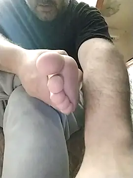 Snapshot of NAvoglia chatting on 03-05-25, 12:49 NAvoglia online show from 03-05-25, 12:49