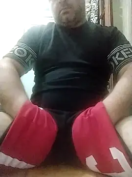 Snapshot of NAvoglia chatting on 11-02-25, 10:01 NAvoglia online show from 11-02-25, 10:01