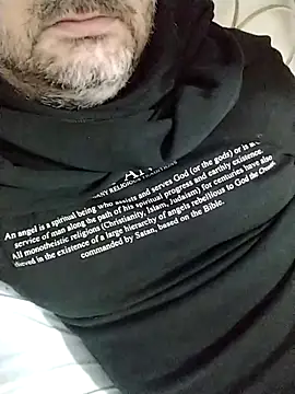 Snapshot of NAvoglia chatting on 11-26-25, 05:14 NAvoglia online show from 11-26-25, 05:14