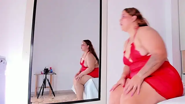 Snapshot of PauletteLannee chatting on 02-14-25, 09:32 PauletteLannee online show from 02-14-25, 09:32