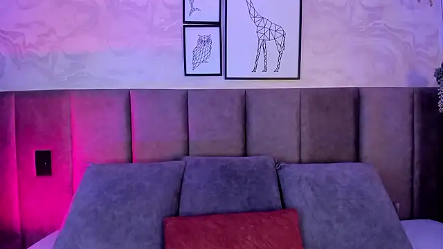 Alyssia Collins online show from 03-26-26, 02:06