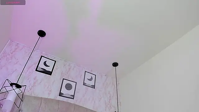 Raichell  online show from 04-12-26, 04:06