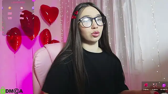 Snapshot of Arianahot777 chatting on 02-17-25, 07:31 Arianahot777 online show from 02-17-25, 07:31