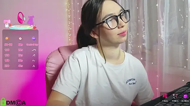 Snapshot of Arianahot777 chatting on 10-13-25, 09:26 Arianahot777 online show from 10-13-25, 09:26