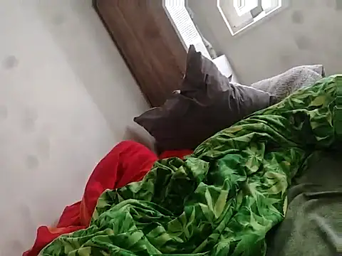 bouraktom6 online show from 04-15-26, 12:34