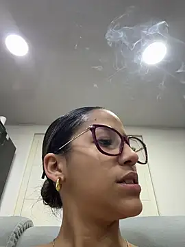 Snapshot of vicky_bass chatting on 11-05-25, 10:32 vicky bass online show from 11-05-25, 10:32