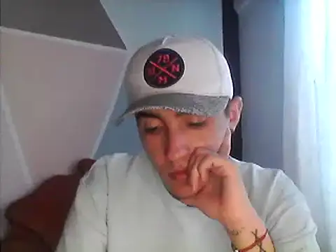 Snapshot of daimon_king05 chatting on 02-26-25, 05:50 daimon king05 online show from 02-26-25, 05:50