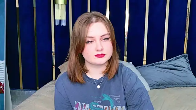 Snapshot of Kendra_Parlow chatting on 02-08-25, 10:19 Kendra Parlow online show from 02-08-25, 10:19
