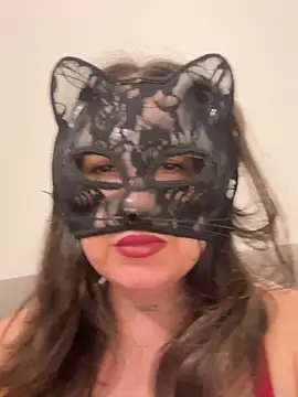 laarti online show from 11-17-25, 02:45