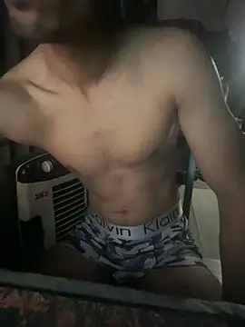 Snapshot of Loveinsync chatting on 09-25-25, 05:11 Loveinsync online show from 09-25-25, 05:11