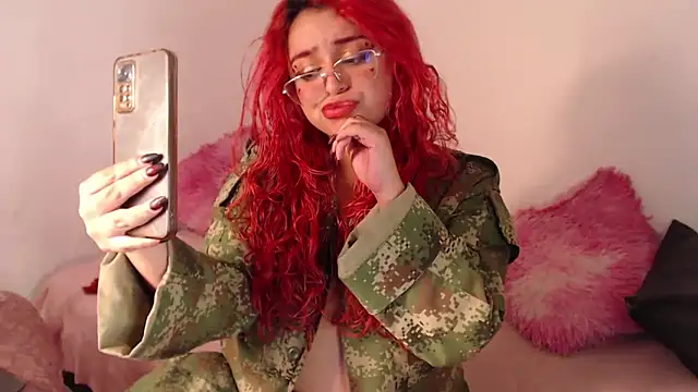 EstefyTabbo online show from 09-29-25, 10:25