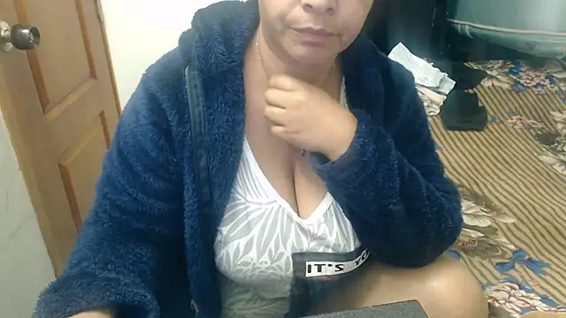 Snapshot of Siblleyx chatting on 02-20-26, 10:32 Siblleyx online show from 02-20-26, 10:32