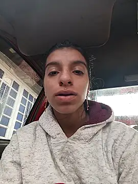 Snapshot of Ariell_Kieran chatting on 02-27-25, 05:04 Ariell Kieran online show from 02-27-25, 05:04