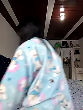 Snapshot of Ariell_Kieran chatting on 03-09-25, 10:41 Ariell Kieran online show from 03-09-25, 10:41