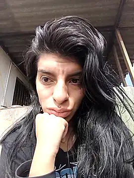 Snapshot of Ariell_Kieran chatting on 03-16-25, 01:49 Ariell Kieran online show from 03-16-25, 01:49