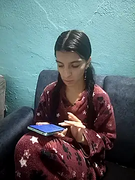 Ariell Kieran online show from 10-24-25, 12:41