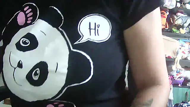 Snapshot of Cicamica12 chatting on 12-14-25, 11:15 Cicamica12 online show from 12-14-25, 11:15