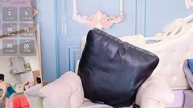 LucianaMe online show from 11-26-25, 03:40