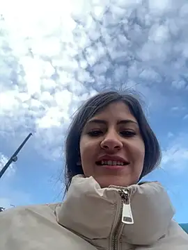 Snapshot of Andrea18_blonde chatting on 03-19-25, 12:01 Andrea18 blonde online show from 03-19-25, 12:01
