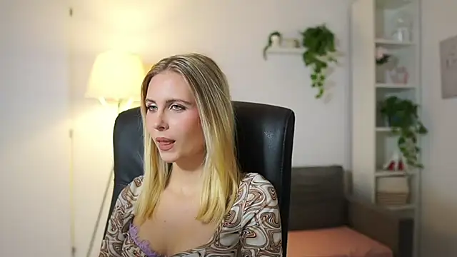 catecrago  online show from 10-15-25, 01:00