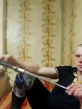 Snapshot of alex_brow_n chatting on 02-05-25, 04:14 alex brow n online show from 02-05-25, 04:14