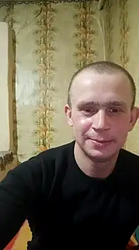 Snapshot of alex_brow_n chatting on 02-12-25, 04:22 alex brow n online show from 02-12-25, 04:22